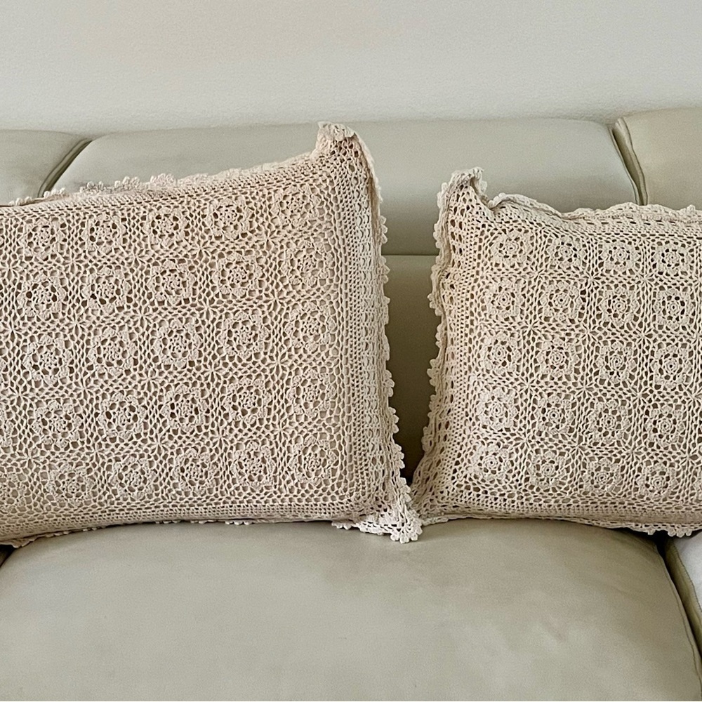 Crochet Lace Throw Pillows 17/23 Inches